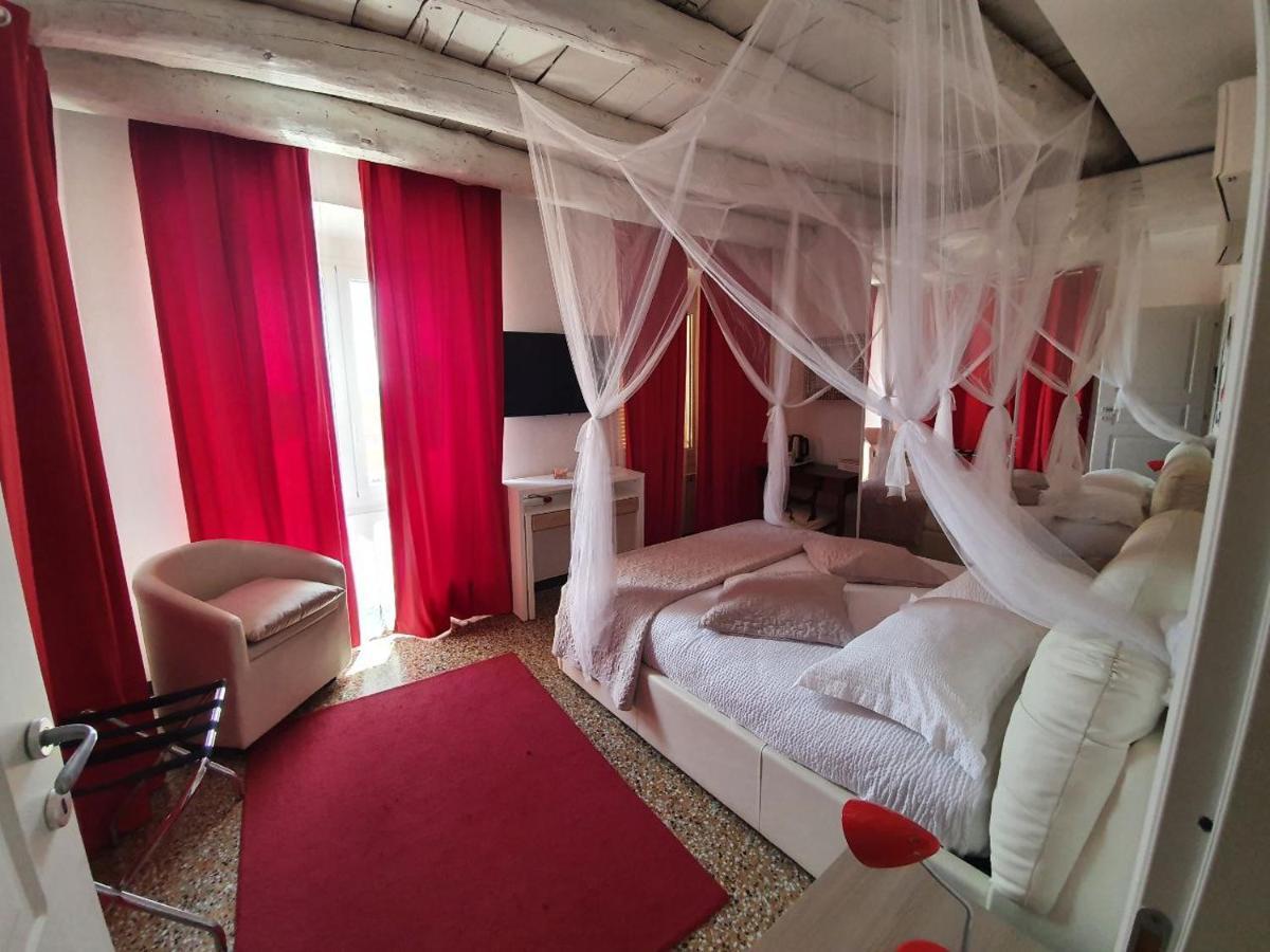 Varazze Suite Sauna E Hammam Exteriér fotografie