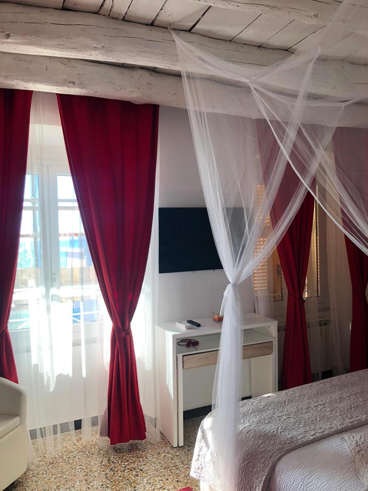 Varazze Suite Sauna E Hammam Exteriér fotografie
